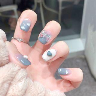 Set: Embellished Faux Nail Tips + Tool Kit