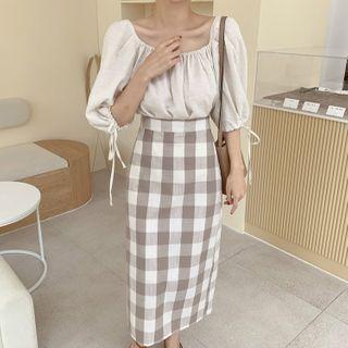 Cold Shoulder 3/4-sleeve Top / Plaid Midi A-line Skirt