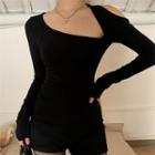 Long-sleeve Cold Shoulder Irregular Fitted Top / Shorts