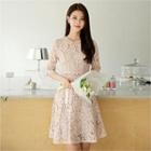 Tall Size Elbow-sleeve Laced Dress