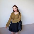 V-neck Bell-sleeve Dip-back Knit Top