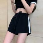 Set: Contrast Trim Short-sleeve Cropped T-shirt + Sweatshorts