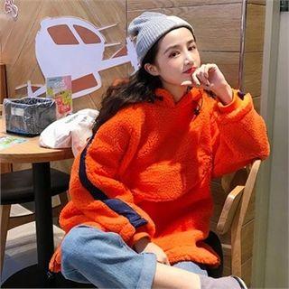 Hooded Pipe-trim Fleece Sweatshirt