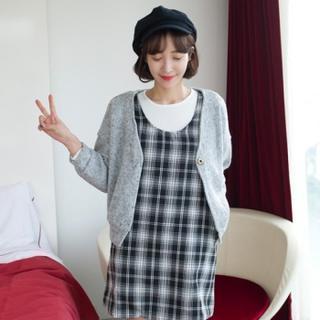 V-neck Snap-button Cardigan