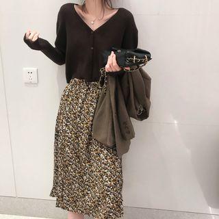 Button Blazer / V-neck Knit Top / Midi A-line Floral Skirt