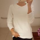 Lace-neckline Button-trim T-shirt