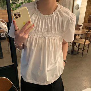 Short-sleeve Round-neck Ruffle Trim Ruched Top