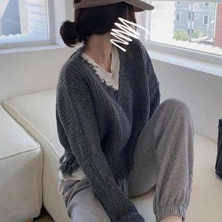 Distressed V-neck Cropped Sweater Gray - One Size