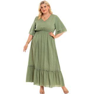 Plus Size Elbow Sleeve V Neck Ruffled Dot A-line Dress