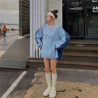 Two-tone Cable-knit Sweater Blue - One Size