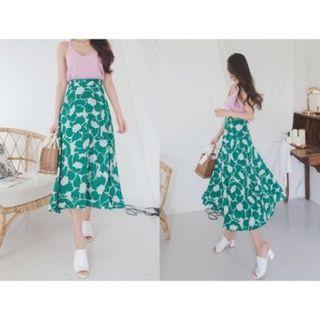 High-waist Floral Flare Skirt