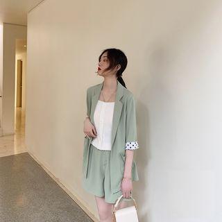Elbow-sleeve Blazer / Plain Shorts