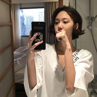 Lettering Long Slit Sleeve V-neck T-shirt