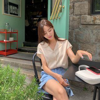 Cap-sleeve Collared Blouse