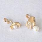 Non-matching Faux Pearl Hand Gesture Earring