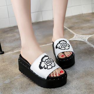 Embroidered Peep-toe Platform Wedge Mule Sandals