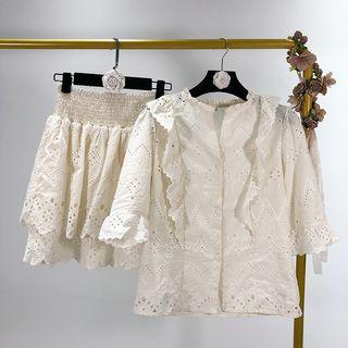 Ruffled Elbow-sleeve Eyelet Lace Blouse / Band Waist Tiered Skirt