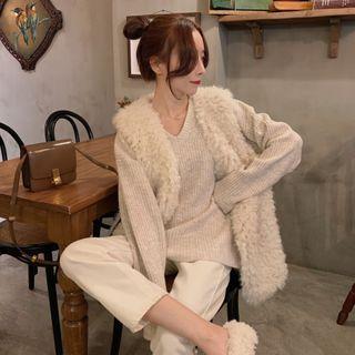 V-neck Plain Sweater / Woolen Vest