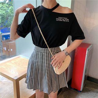 Set : Lettering Short Sleeve T-shirt + Checked Mini Skirt