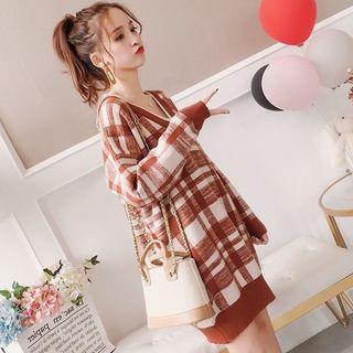Long-sleeve Plaid Mini Knit Dress
