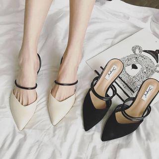 Two-way Pointy-toe Pumps