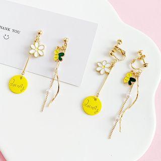 Non-matching Bee Drop Earring / Clip-on Earring