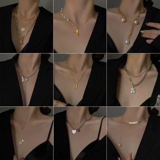 Alloy / Faux Pearl Pendant Alloy Necklace (various Designs)