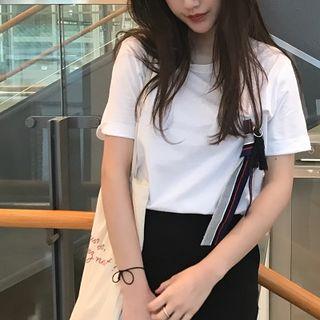 Brooch Loose-fit Plain Short-sleeve T-shirt