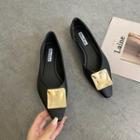 Metallic Buckle Pointy-toe Flats