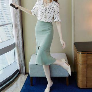 Set: Short-sleeve Ruffled Dotted Blouse + Tiered Midi Mermaid Skirt