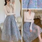 Long-sleeve V-neck Plain Top / Floral Print Mesh A-line Skirt