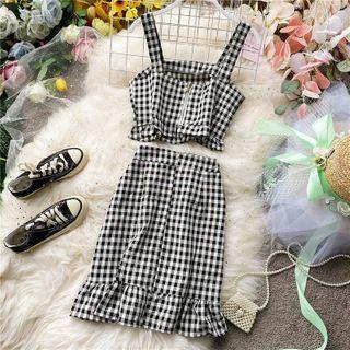 Set: Plaid Cropped Camisole + Ruffled Plaid Skirt