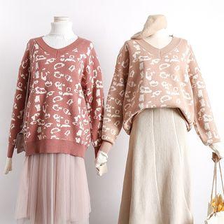Leopard-print V-neck Knit Sweater