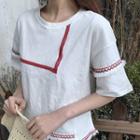 Panel Embroidered Fray Short-sleeve T-shirt