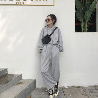 Hooded Sweatshirt / Sweat Pants