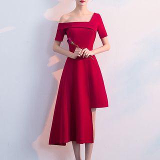 Short-sleeve Asymmetrical A-line Cocktail Dress