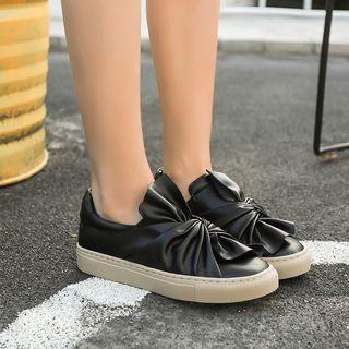Lace-less Flat Sneakers
