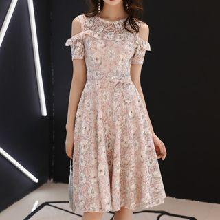 Short-sleeve Cold-shoulder Lace Cocktail Dress