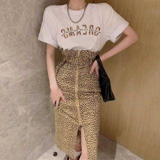 Short-sleeve Lettering T-shirt / Leopard Print Midi A-line Skirt / Set