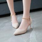 Ankle Chain Pointy-toe Pumps
