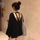 Printed Backless Long-sleeve T-shirt