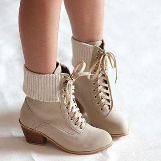 Rib-trim Lace-up Boots