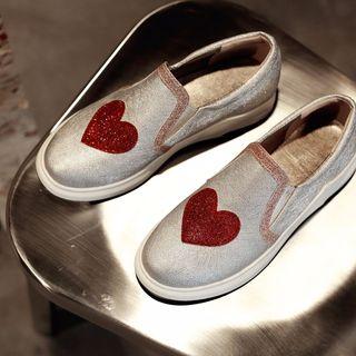 Glittering Heart Shape Accent Sneakers