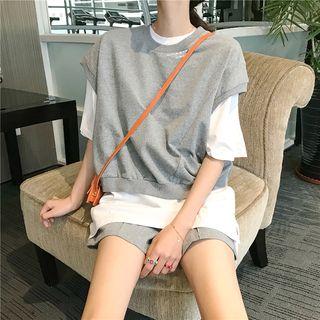 Plain Loose-fit Short-sleeve T-shirt / Set: Plain Vest + Shorts