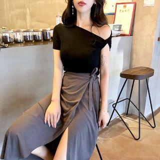 Plain Asymmetric Off-shoulder Short-sleeve Top / High-waist Lace-up Skirt