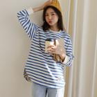 Round-hem Tag-detail Stripe T-shirt