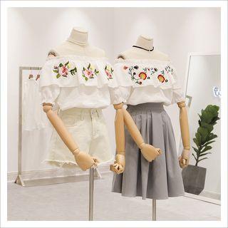 Flower Embroidered Off Shoulder Short Sleeve Blouse
