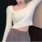 Long-sleeve Cropped Fluffy Knit Top