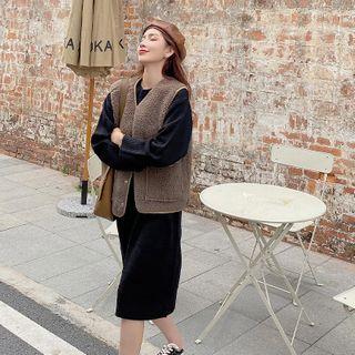 Set: Plain Dress + Fleece Vest