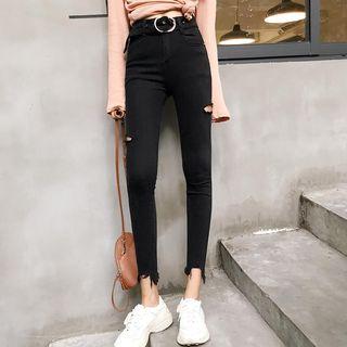 Ripped Skinny Jeans With Belt
